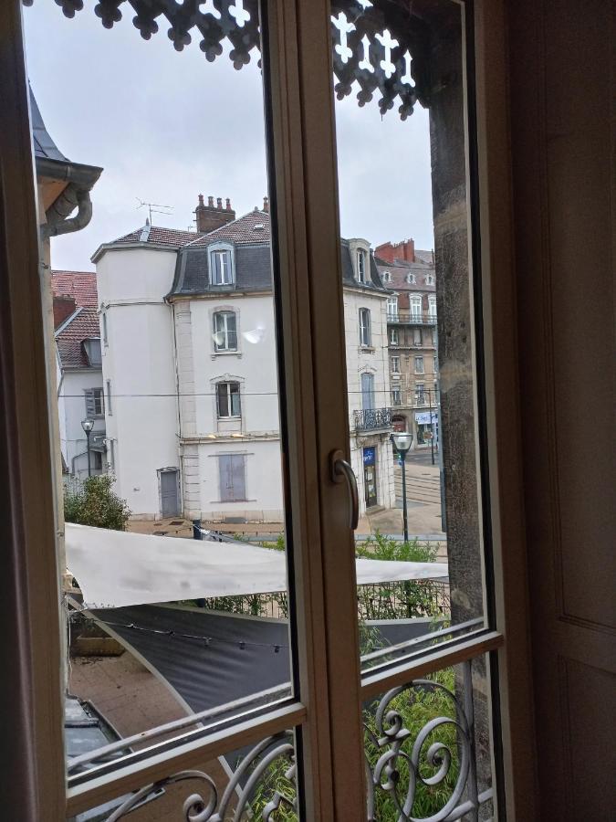 Le Carnot, A Deux Pas Du Centre Ville Безансон Екстериор снимка